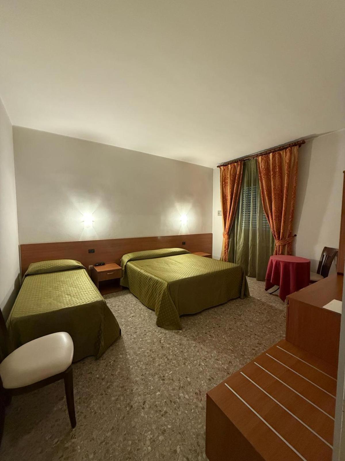 קסטלנטה מרינה Hotel Villa Giusy מראה חיצוני תמונה